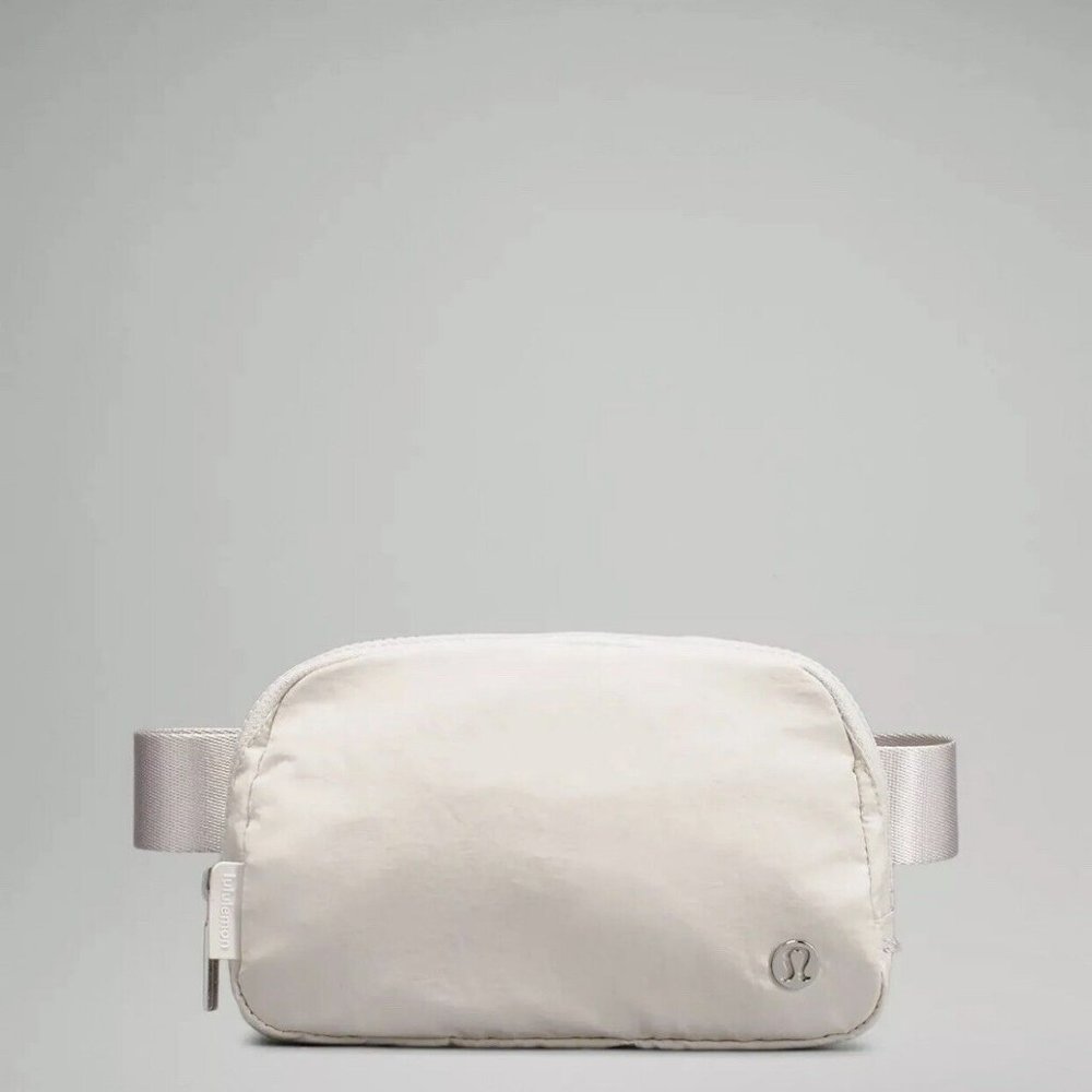 Lululemon Everywhere Belt Bag Opal White Brand New With Tags EBB